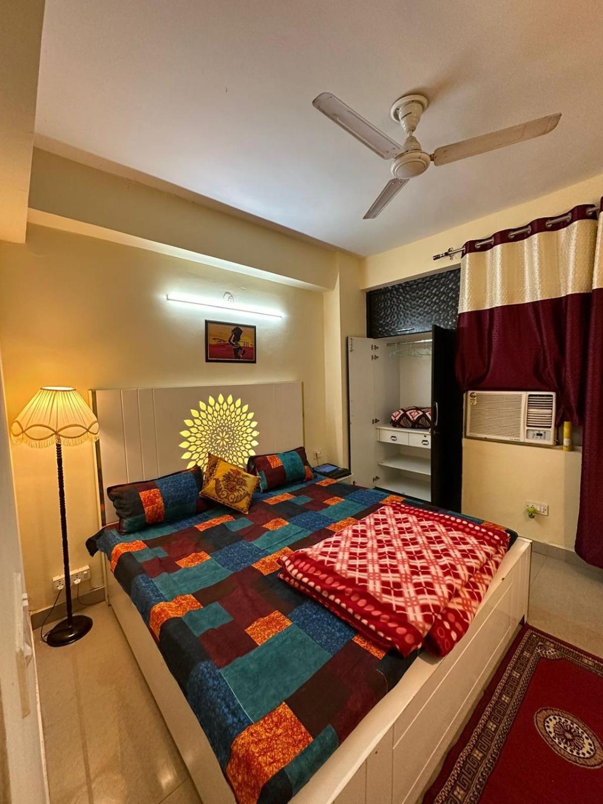 Apartamento Royal Ambience Ghaziabad Exterior foto