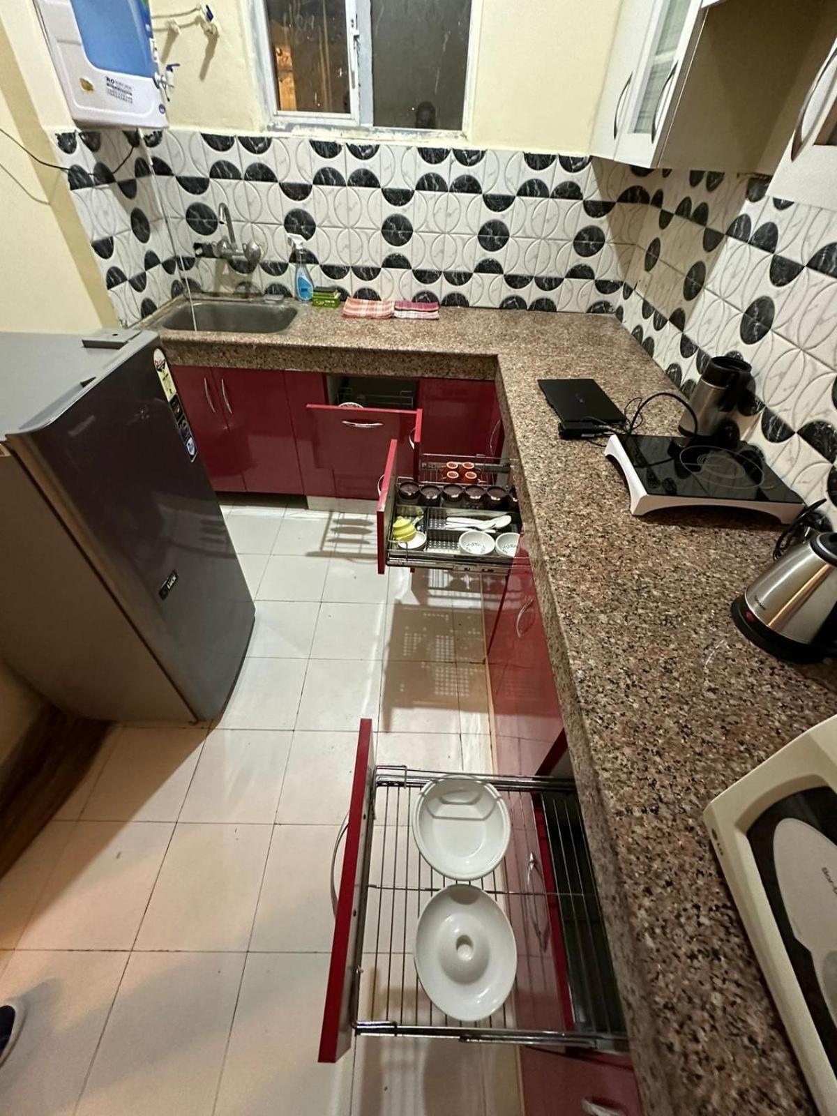 Apartamento Royal Ambience Ghaziabad Exterior foto